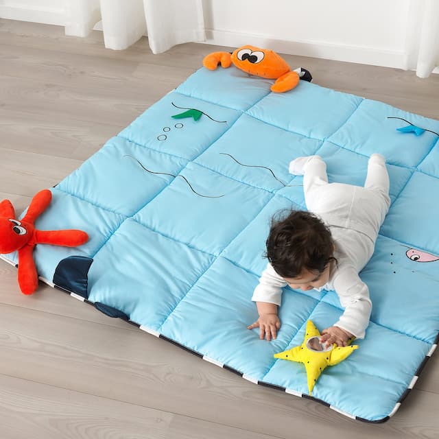 Pakai Mainan Bayi 3 Bulan Ini dan Si Kecil Pasti Senang
