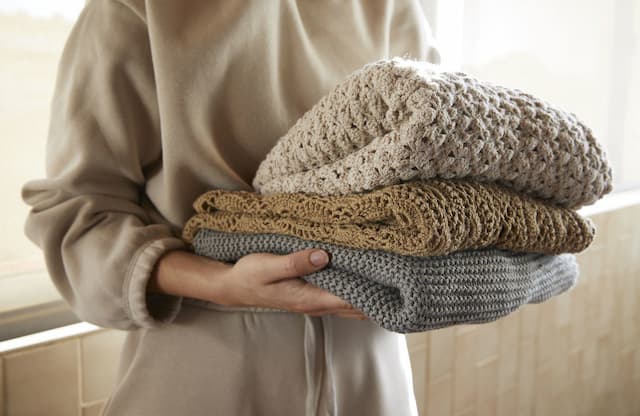 Jenis-jenis kain yang hangat untuk pakaian musim dingin